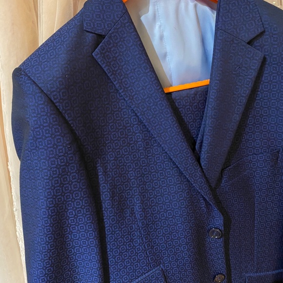 Berragamo men suit - Picture 6 of 8